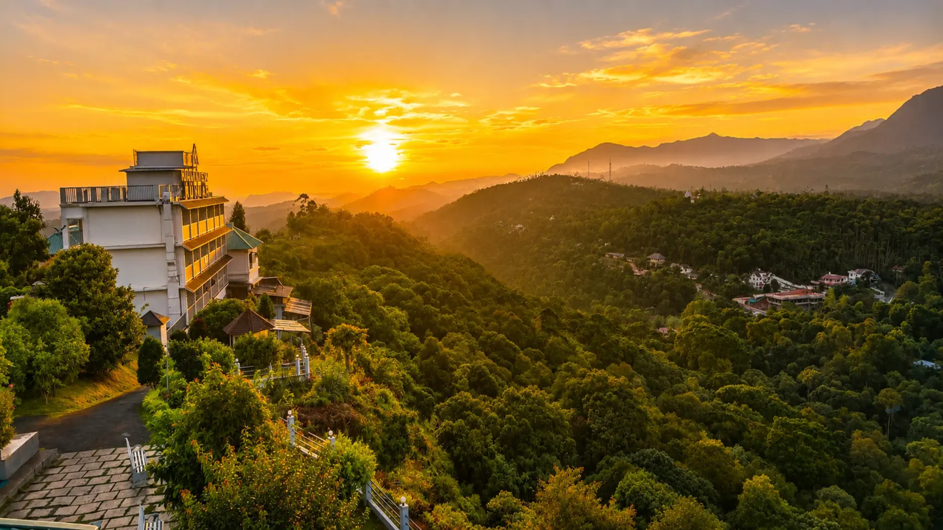 honeymoon resorts in Munnar